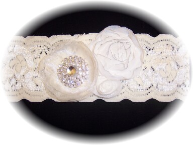 Soft Ivory Lace Wedding Garter 515
